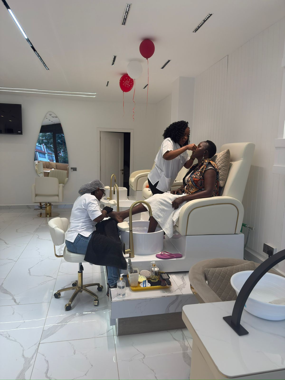 Sch&ouml;nheitt Spa Interior